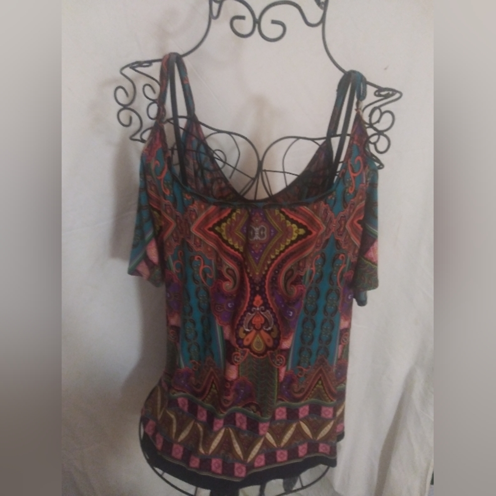 Sexy off the shoulder top - Picture 4 of 4